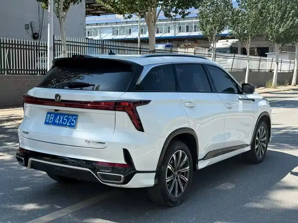 Changan Changan CS75 PLUS 2025 3rd Generation Champion Edition 1.5T Power Leader — Фото автомобиля 7