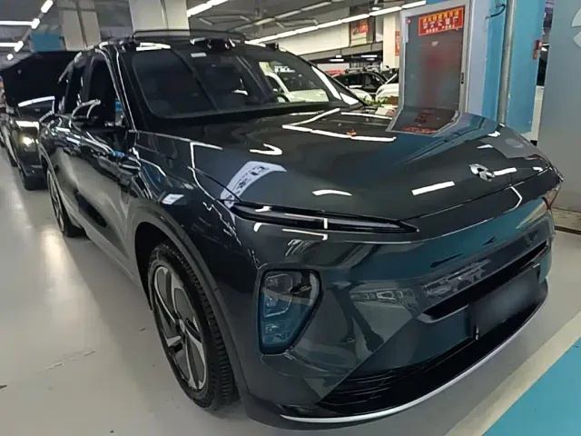 Nio ES8 — Фото автомобиля 3