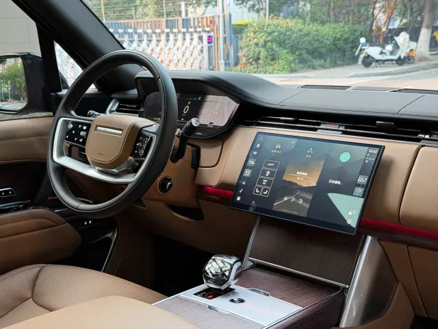Land Rover Range Rover — Фото автомобиля 16