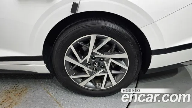 Hyundai Grandeur Grandeur (GN7) 3.5 LPG 2WD (Такси) — Фото автомобиля 21