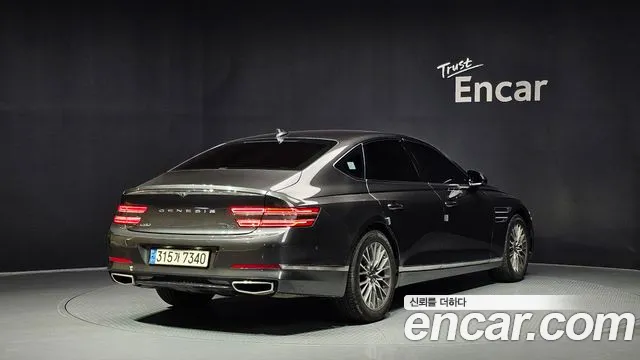 Genesis G80 Бензин 2.5 турбо AWD — Фото автомобиля 2