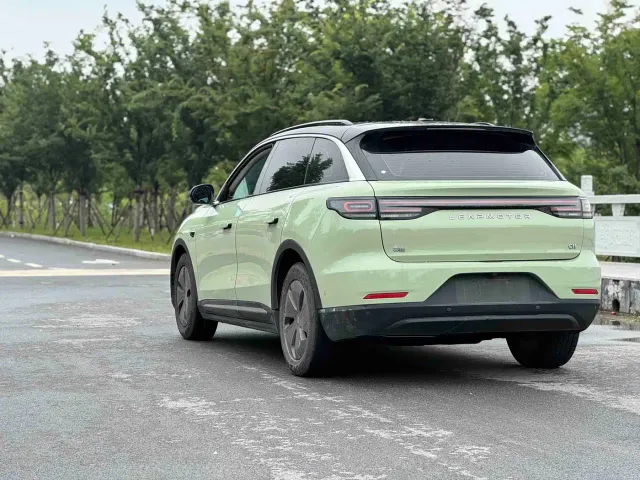 Leapmotor C11 — Фото автомобиля 7