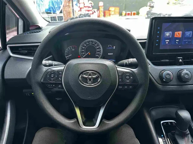 Toyota Corolla — Фото автомобиля 8