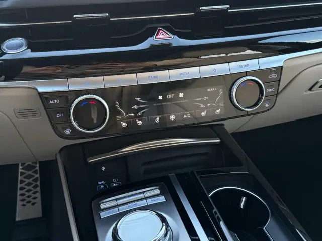 Genesis G80 — Фото автомобиля 21