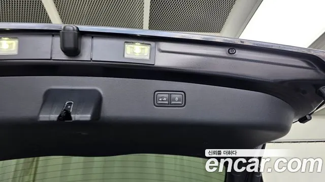 Genesis GV70 2.5T Бензин AWD — Фото автомобиля 28