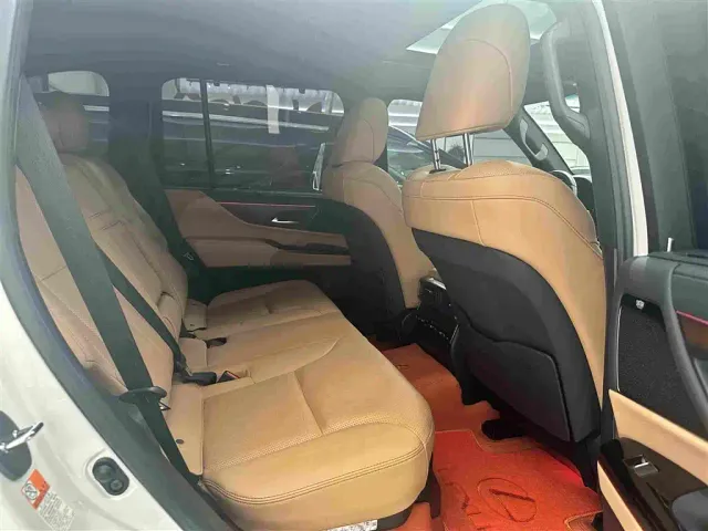 Lexus LX — Фото автомобиля 15