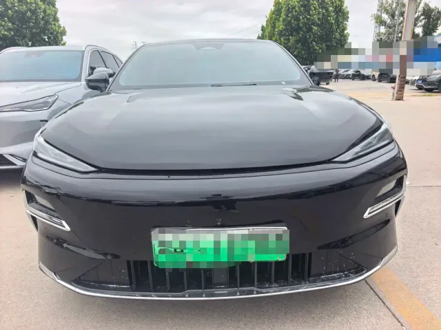 Geely Galaxy Xingyao 8 — Фото автомобиля 2