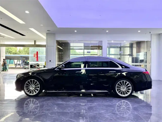 Mercedes-Benz S-Class — Фото автомобиля 3
