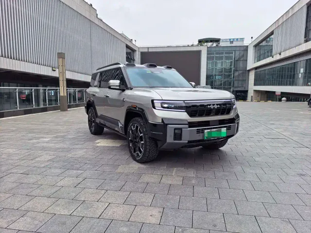 BYD FangChengBao Leopard 8 — Фото автомобиля 3
