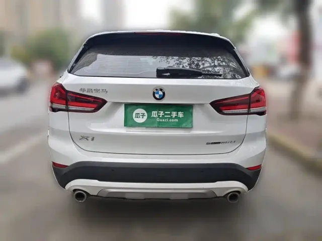 BMW X1 — Фото автомобиля 3