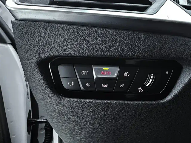 BMW 3 Series — Фото автомобиля 24