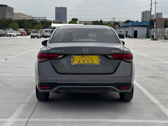 Nissan Sylphy — Фото автомобиля 9