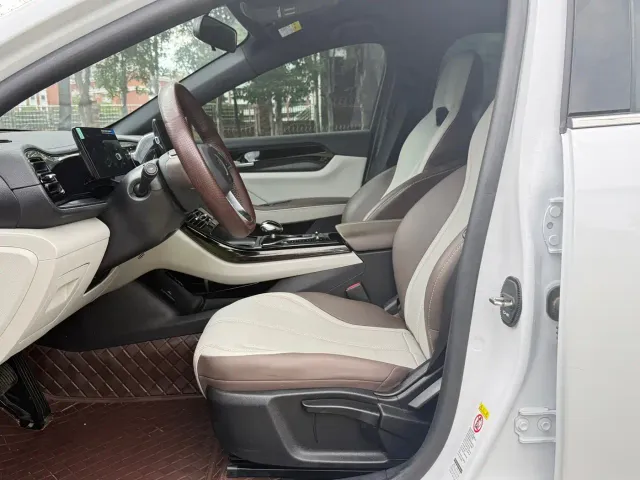 BYD Qin PLUS — Фото автомобиля 8