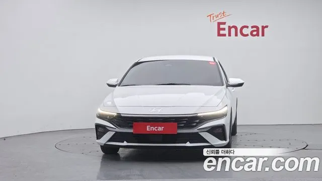 Hyundai AVANTE Новый Avante (CN7) — Фото автомобиля 3