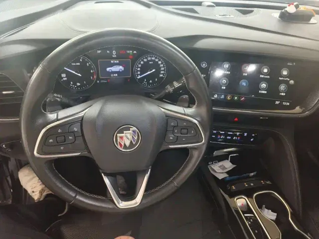 Buick Envision S — Фото автомобиля 10