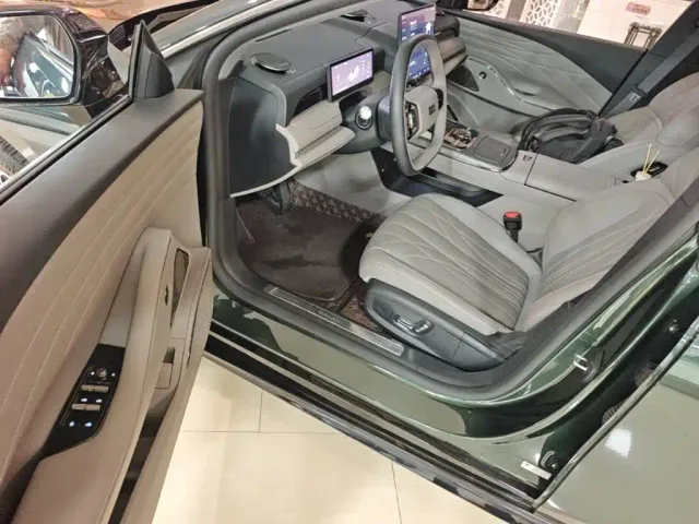 Geely Galaxy Xingyao 8 — Фото автомобиля 15