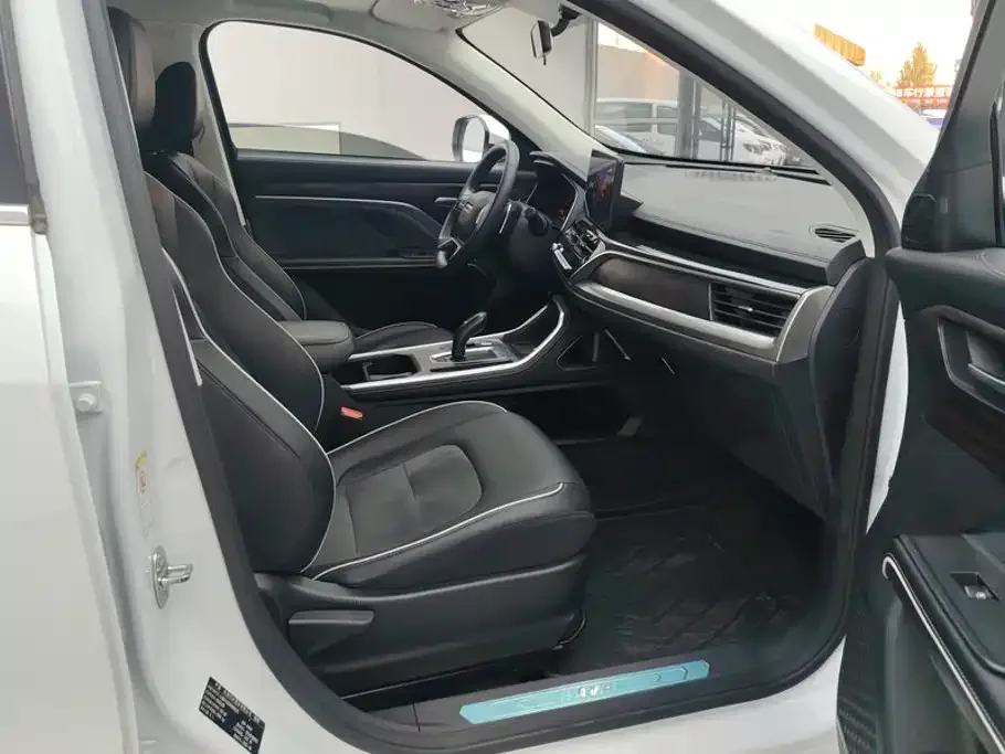Haval Haval H6 2023 National Trend Edition 1.5T Automatic Urban — Фото автомобиля 8