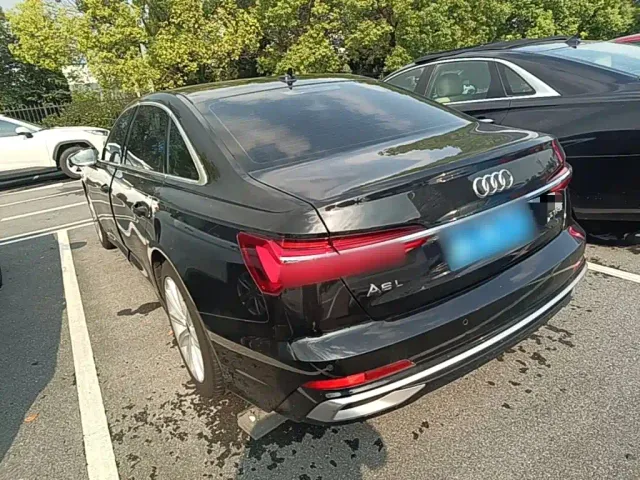 Audi A6L — Фото автомобиля 4