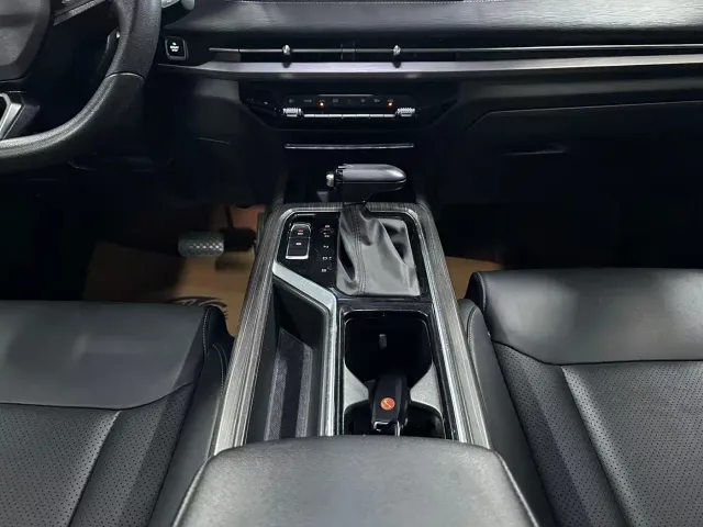 Wuling Jiachen — Фото автомобиля 16