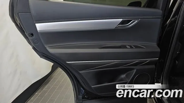 Genesis GV80 — Фото автомобиля 14