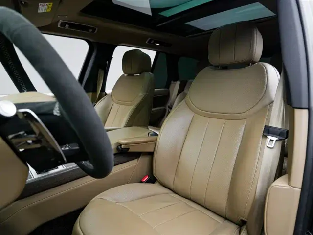 Land Rover Range Rover — Фото автомобиля 11