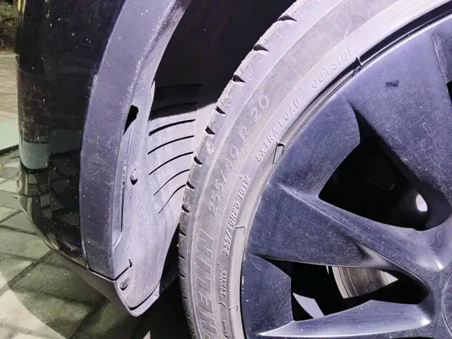 Tesla Model Y 2022 Rear-Wheel Drive Version — Фото автомобиля 7