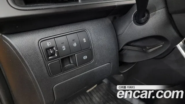 Hyundai Staria Staria 2WD Школьный автобус — Фото автомобиля 19