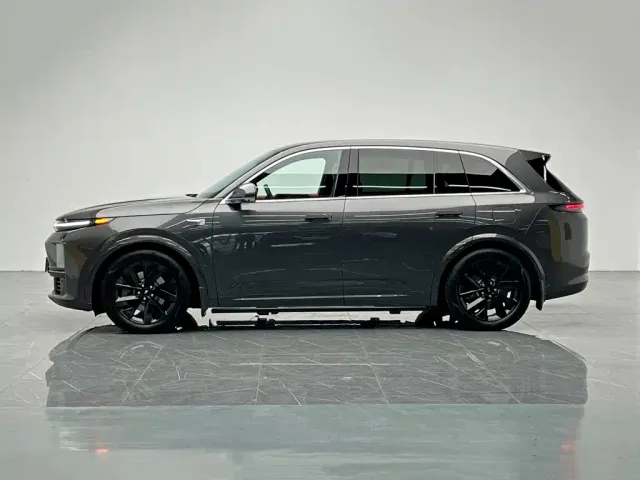 Li Auto L7 — Фото автомобиля 3
