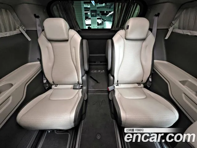 Kia Canival Carnival 4 поколение Бензин 9 мест Hi-Limousine — Фото автомобиля 10