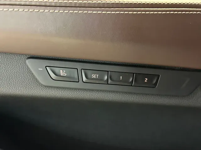 BMW 7 Series — Фото автомобиля 18