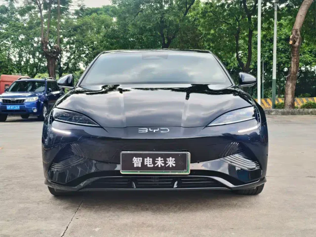 BYD Seal — Фото автомобиля 3