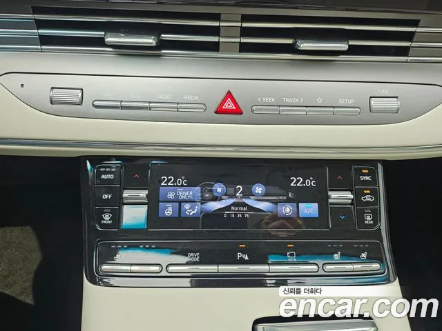 Hyundai Grandeur Grandeur (New) Hybrid — Фото автомобиля 12