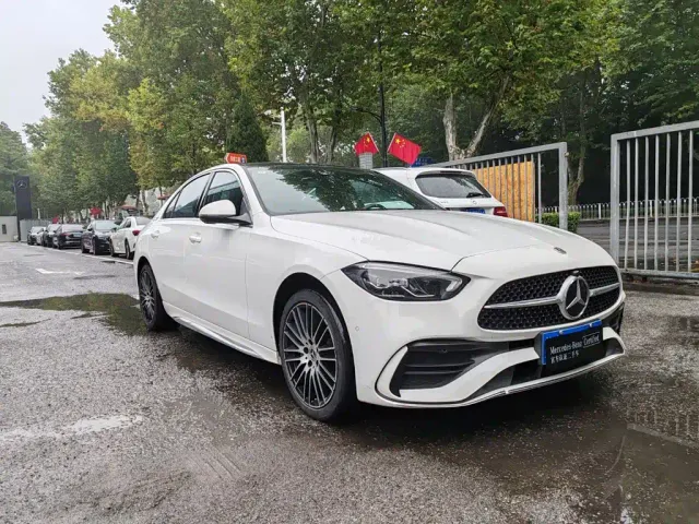 Mercedes-Benz C-Class — Фото автомобиля 2