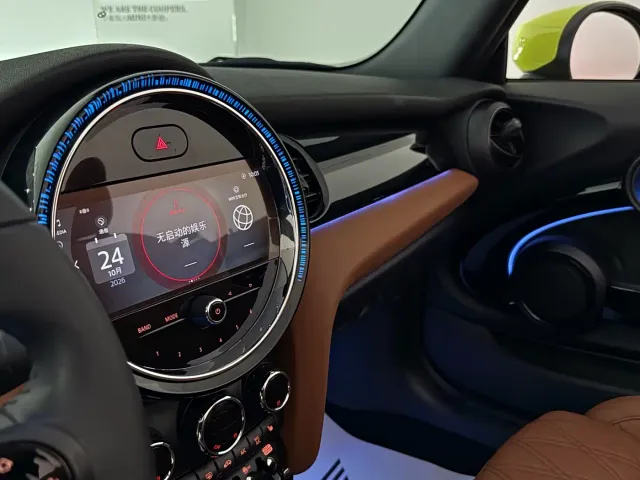 MINI Hatch — Фото автомобиля 15