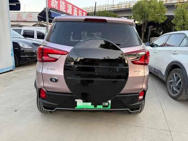 BYD Yuan Pro — Фото автомобиля 4