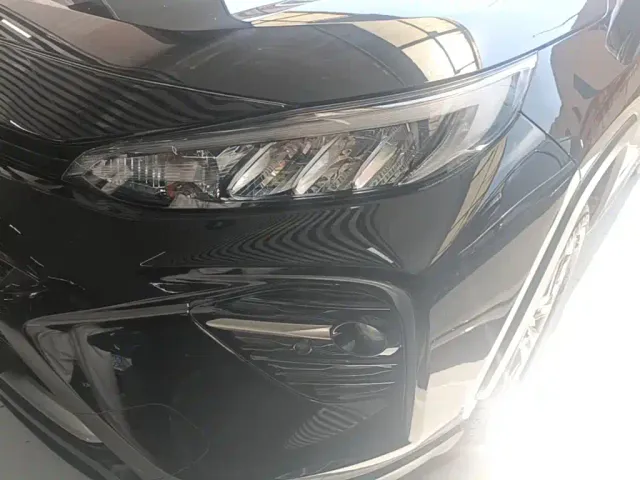 Toyota Wildlander — Фото автомобиля 23