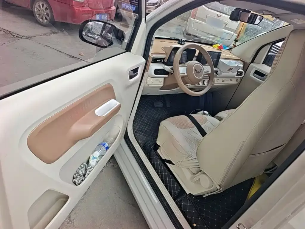 Wuling Motors Hongguang MINIEV 2024 3rd Gen 215km Advanced — Фото автомобиля 15