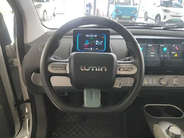 Changan Lumin — Фото автомобиля 10