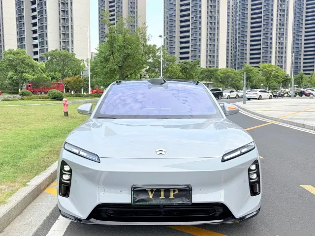Nio ET5 Touring — Фото автомобиля 2
