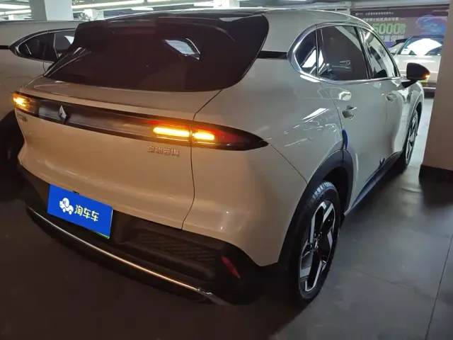 Baojun Yunhai — Фото автомобиля 3