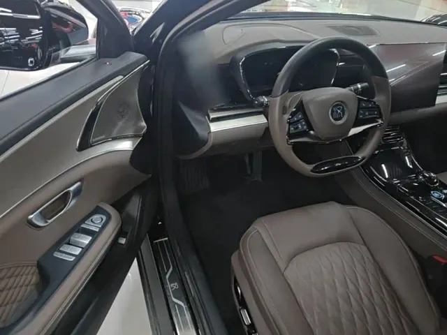 BYD Han — Фото автомобиля 15