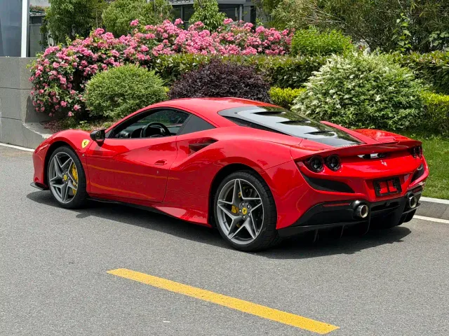 Ferrari F8 — Фото автомобиля 3
