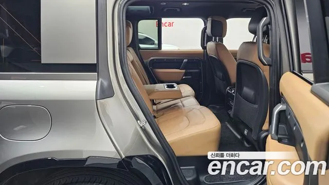 Land Rover Defender L663 — Фото автомобиля 17