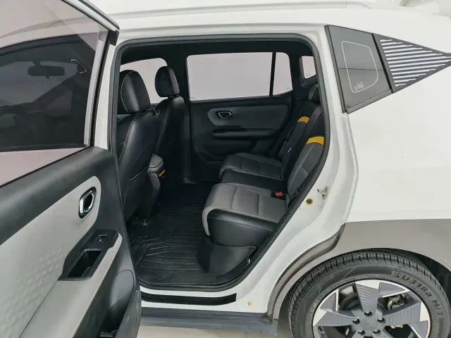 GAC Aion Y — Фото автомобиля 10