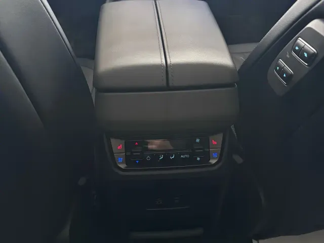 Ford Edge — Фото автомобиля 12