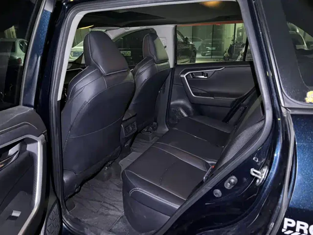 Toyota Wildlander — Фото автомобиля 6