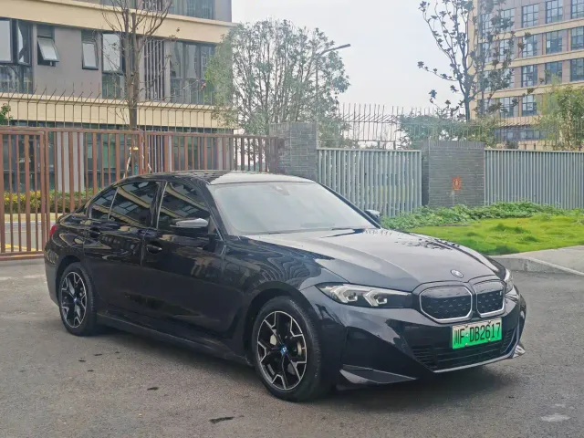 BMW i3 — Фото автомобиля 2