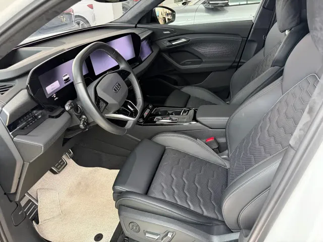 Audi Q6L Sportback e-tron — Фото автомобиля 9