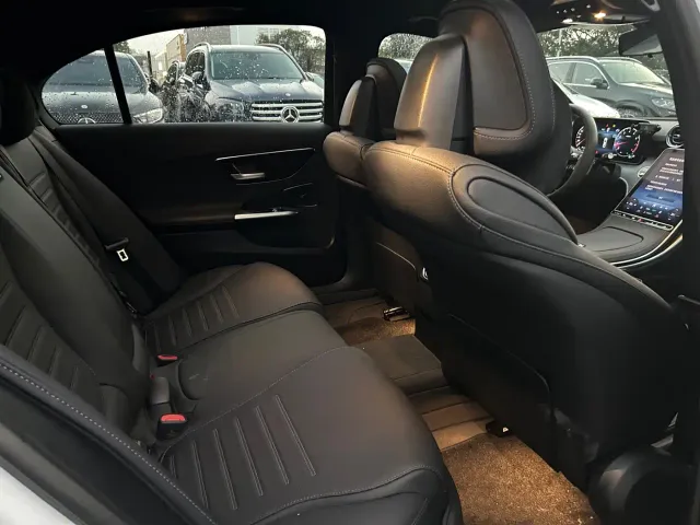 Mercedes-Benz C-Class — Фото автомобиля 13
