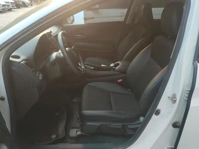 Honda Vezel 2020 1.5L CVT Luxury — Фото автомобиля 9